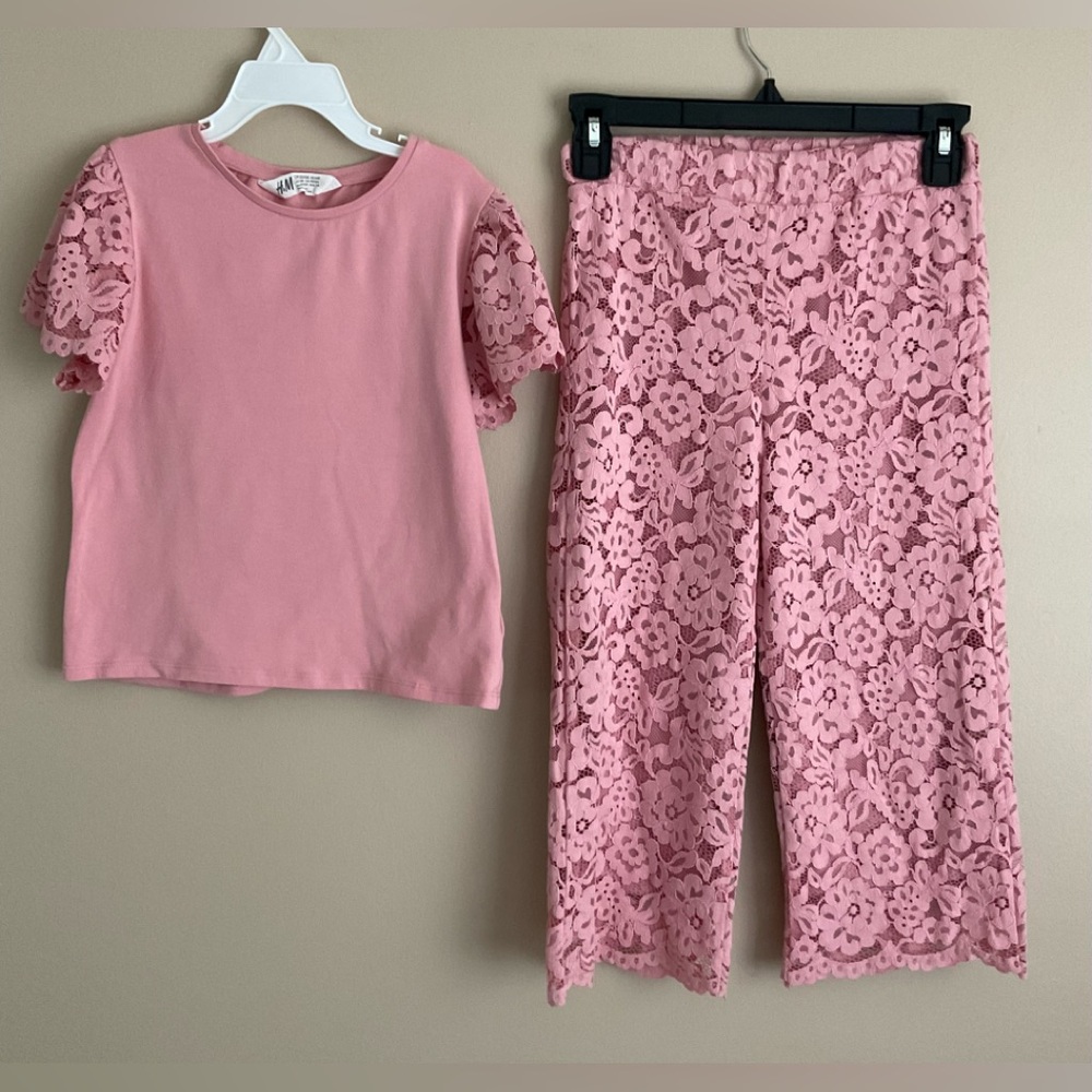 🌼🌼H&M Girl’s Soft Pink Color Cotton/ Lace Wide Pants on Elastic Set, 7/8…